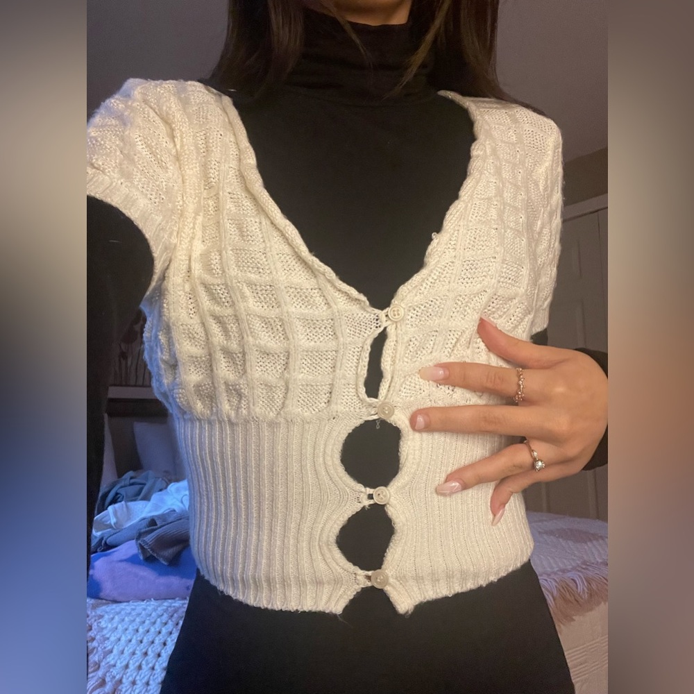 Urban outfitters cozy knitted sweater vest🌸🤍